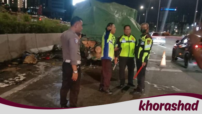 Detik-detik Ioniq Hantam Truk Mogok di Tol JORR: Tragedi yang Meneror 3 Orang