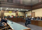 Hakim Tolak Eksepsi Hasto Kristiyanto, Sidang Resmi Kejar Fakta: Siapa yang Menang?