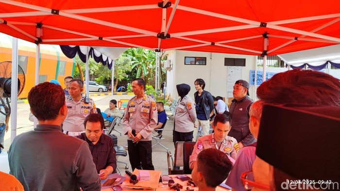 Polres Serang Turunkan Tim Saber Pungli ke Samsat Saat Pemutihan Pajak - Update 2