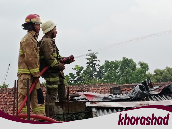 Kebakaran Rumah Akibat Korsleting Listrik di Bogor: Dua Orang Terluka, Peringatan untuk Waspada