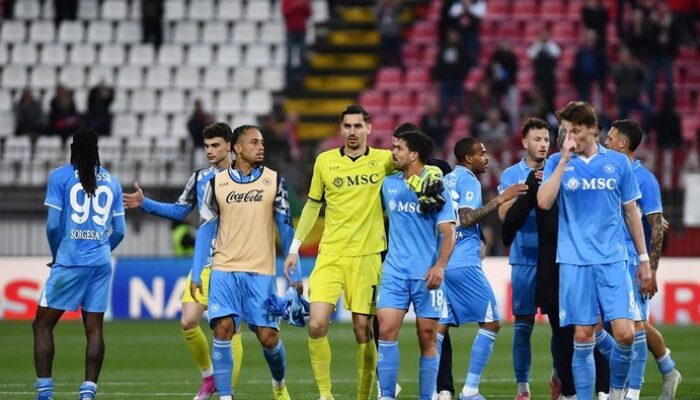 “Dari Kebangkitan ke Scudetto: Peluang Napoli, Kini atau Never!”