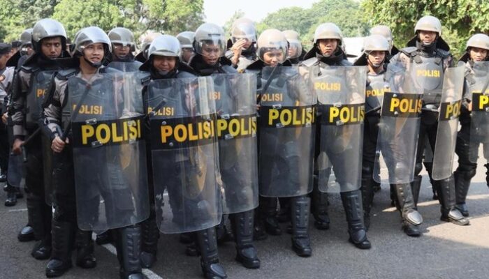 Dukung Kebanjiran Aksi May Day, Polresta Bandara Soetta Latih Pengendalian Massa