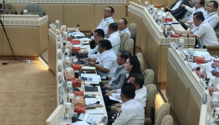 Ahmad Luthfi Ingin Tekan Kemiskinan di Jateng: Harus Punya Daya Ungkit Bersaing – Update 3