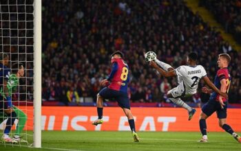 Seru! Barcelona Vs Inter 2-2 di Babak Pertama: Momen Maut yang Goyangkan Liga Champions!
