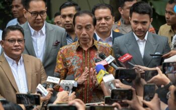 Ijazah Palsu Jadi Bahan Peradilan, Jokowi Serahkan 24 Barang Bukti ke Polisi