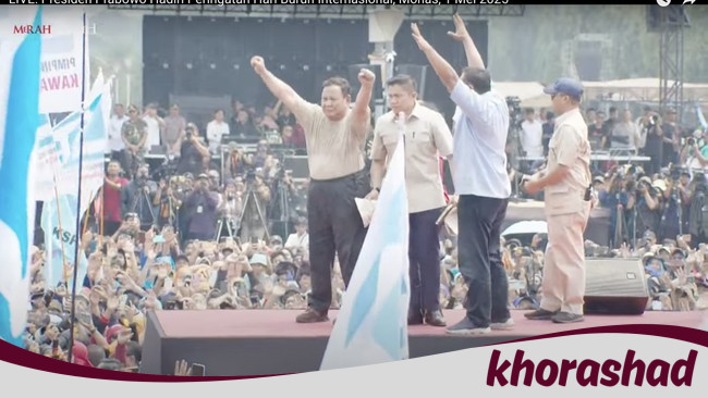 Aksi Prabowo Lepas Baju Safari, Masyarakat Berbondong-Bondong!
