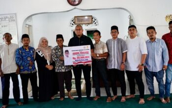 Andre Rosiade Serahkan Rp50 Juta untuk Mushalla Nurul Jadid, Sebut Prabowo Komit Kembangkan Sumbar