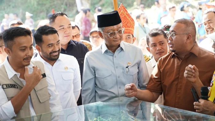 Groundbreaking Flyover Sitinjau Lauik, Menteri PU Andre Rosiade: Prabowo Bangun Sumbar