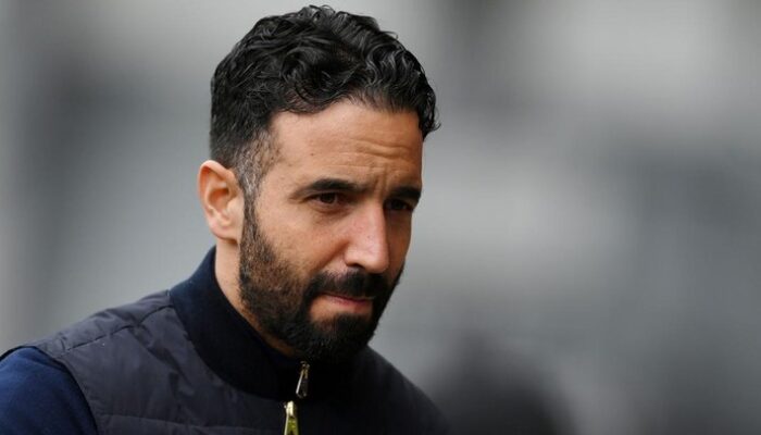 “Amorim: MU Belum Siap Bersaing di Liga Champions, Apakah Ini Awal Krisis?”
