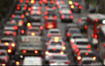 Info Kepadatan Lalin di Tol Arah Jakarta Pagi Ini: Cililitan-Cawang, Hati-Hati dengan Kemacetan Berujung Tragedi!
