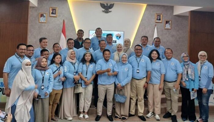 Ketum IAS Herindra Beri Hadiah Perpustakaan Renovasi untuk SMAN 8 Jakarta, Inspirasi untuk Semua!