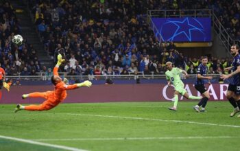 **Menit Terakhir San Siro, Tepis Tembakan Yamal oleh Sommer yang Menentukan Sejarah**