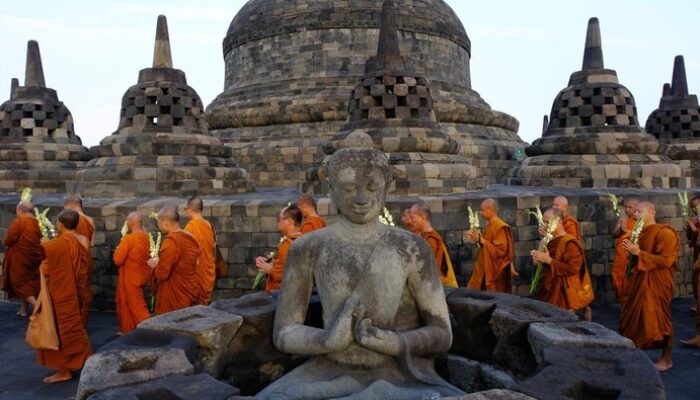 “Misteri Waisak di Borobudur: Asal-usul dan Makna yang Jarang Diketahui”