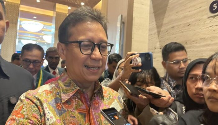 Menkes Budi Sadikin Terbuka Soal Uji Coba Vaksin TBC Dari Bill Gates