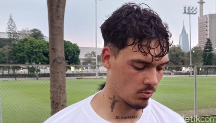 “Mengapa KAS Eupen Memutus Kontrak Shayne Pattynama: Kisah di Balik Layar”