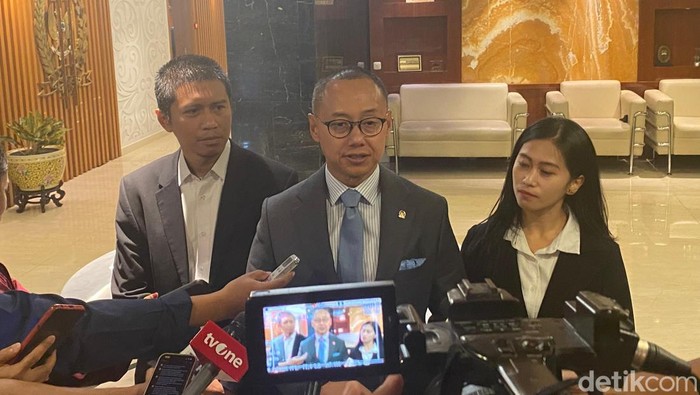 Waka MPR Eddy Soeparno: UU BUMN Atur Direksi, Tapi Kebal Hukum? Mitos!