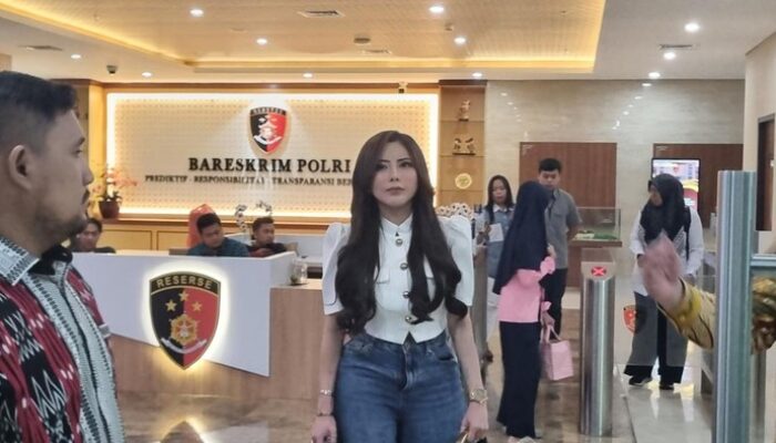 Bareskrim Periksa Ayu Aulia, Bantah Kenalkan Lisa Mariana ke Gubernur!