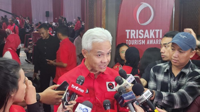 Babak Belur Pemilu, Megawati Kritik Tidak Kenal Ampun, Ganjar: Jaga Demokrasi