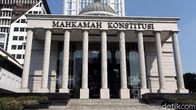 Episode Pertama 11 Gugatan UU TNI di MK: Banyaknya Protes Terhadap Perubahan Kebijakan