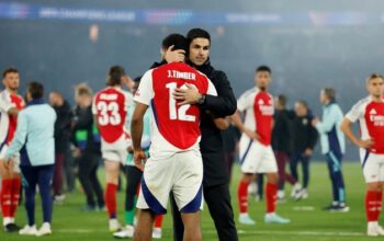 “Langkah Mundur Arsenal Musim Ini: Tim Legenda yang Terjebak dalam Kebuntuan”