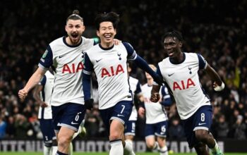 “Tak Ada Alasan Tottenham Gentar dengan MU: Pertarungan Mental di Puncak Klasemen”