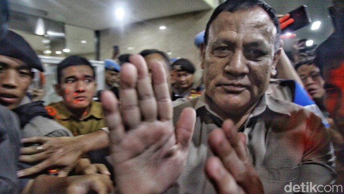 Pengacara Bantah Firli Bocorkan OTT Harun-Hasto: Saat Itu Beliau di Luar Kota - Update 3