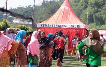 [Kemensos Tangani Darurat, Bantuan Siap Diterima Korban Tanah Bergerak Brebes]
