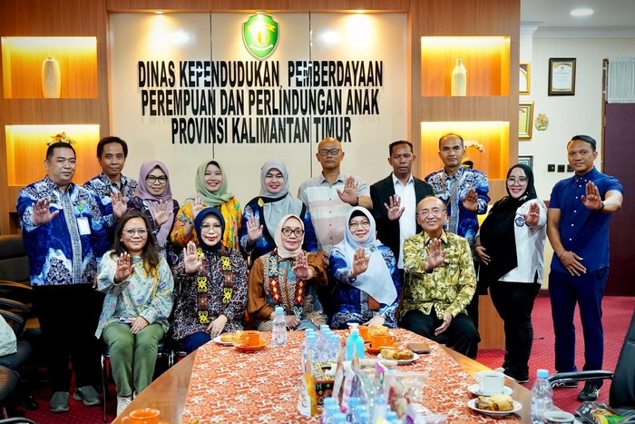 Menteri PPPA-Fatma Saifullah Jenguk Korban Kekerasan Seksual di Samarinda: Apakah Pemerintah Benar-benar Peduli?