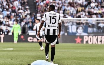 “Lazio Vs Juventus: Inilah Alasan Kalulu Layak Dikartu Merah”