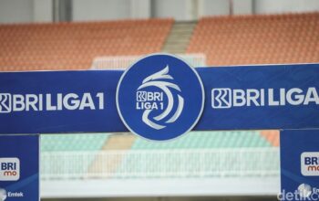 **”Persik Goyang Arema, Momen Comeback Kanjuruhan dalam Hasil Liga 1 yang Mempesona”**