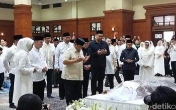 **”Bapak Pencak Silat Dunia Eddie Nalapraya: Kenangan Prabowo-Pramono yang Tak Terlupakan”**