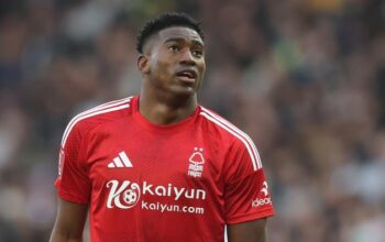 Taiwo Awoniyi Koma Usai Cedera di Laga Nottingham Vs Leicester – Update 3