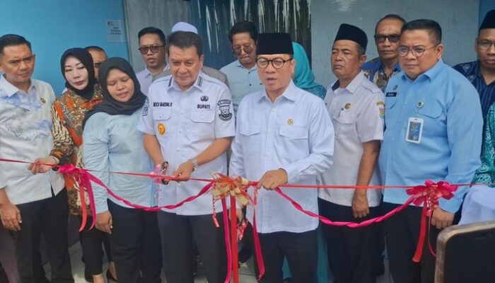 Mendes Resmikan Dapur MBG Bareng BUMDes, Perdana di Tangerang