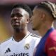 “Dari Kegagalan ke Sindiran, Vinicius Tak Ampun Barcelona di Liga Champions”