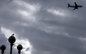 Pesawat Latih Militer Jepang Jatuh ke Danau, Nasib 2 Awak Tak Diketahui – Update 3