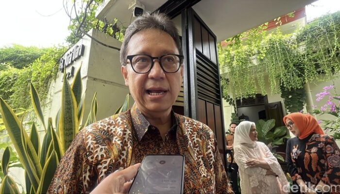Jeans 33-34, Benarkah Menambah Risiko Kematian Dini? Menkes Budi Beri Klarifikasi.
