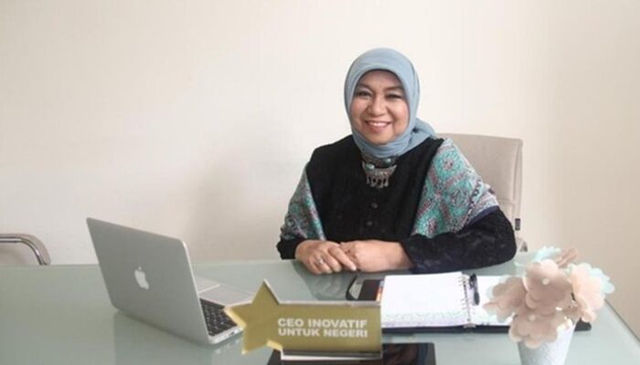 “Nurhayati Subakat: Perempuan yang Mengejutkan Industri Kecantikan dengan Inovasinya”