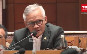 “Jokowi Bermainpolitik, PDIP Aria Bima: ‘Beginilah Respons Kita!'”