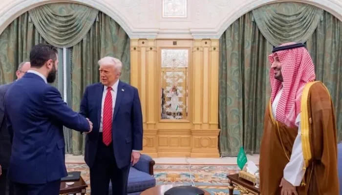 “Trump Cabut Sanksi Suriah, Presiden Pujinya sebagai ‘Tindakan Bersejarah dan Berani’!”