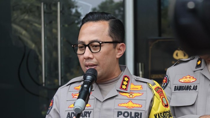 Polisi Jadwalkan Ulang Pemanggilan 2 Saksi Soal Tudingan Ijazah Palsu Jokowi - Update 3