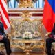 **PM Malaysia Anwar Ibrahim Bertemu Putin, Bicarakan Jatuhnya MH17**