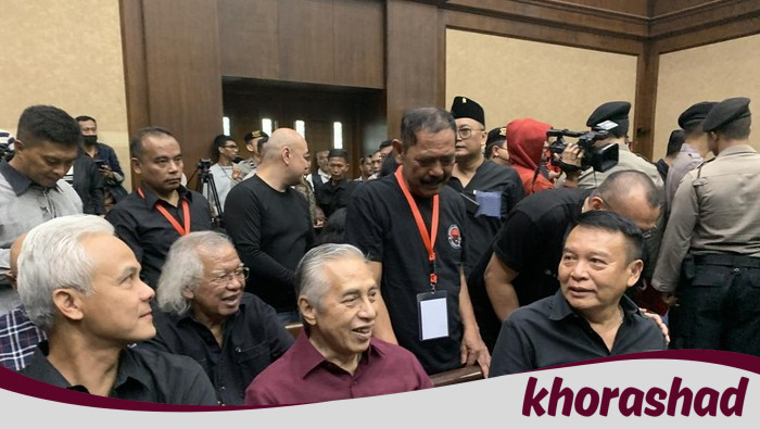 Ganjar Pranowo Bersama DPR PDIP Hadiri Sidang Hasto Kristiyanto, Apa yang Terjadi?