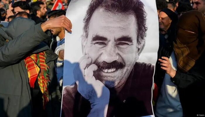 Pembubaran Partai Pekerja Kurdistan: Apa Artinya Bagi Stabilitas Turki dan Timur Tengah?