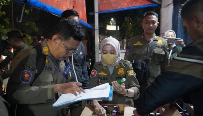 Satpol PP Bogor Klaim Tangkap 11 PSK Online dalam Razia Pekat