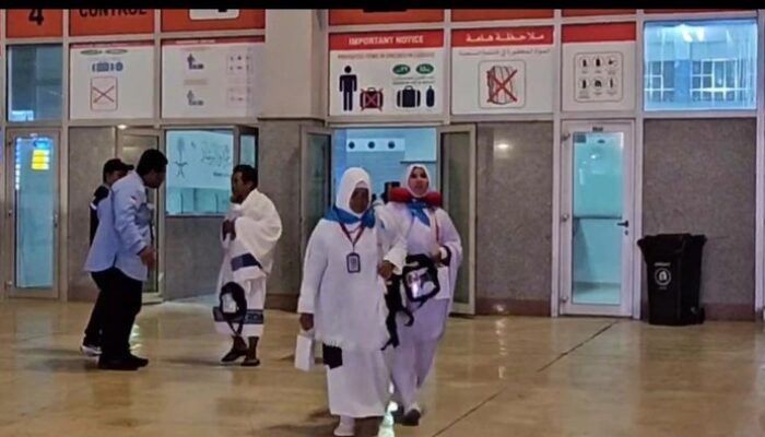 Sujud Syukur dan Senyum Jemaah Haji RI Gelombang 2: Kisah Tak Terlupakan di Tanah Suci.