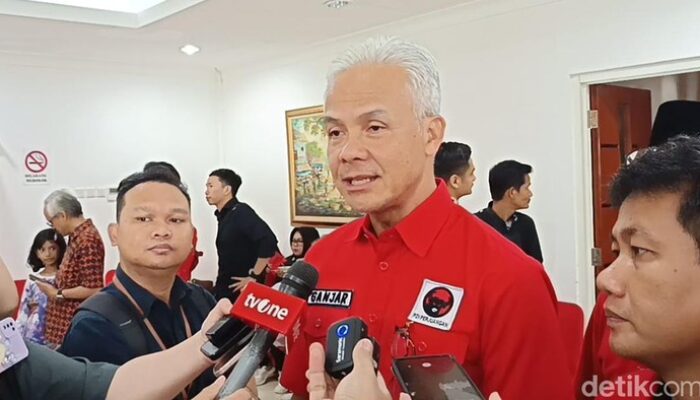 “Ganjar Ungkap Arahan Megawati Selama Pembekalan Kepala Daerah PDIP: Strategi yang Mempengaruhi Pilkada”