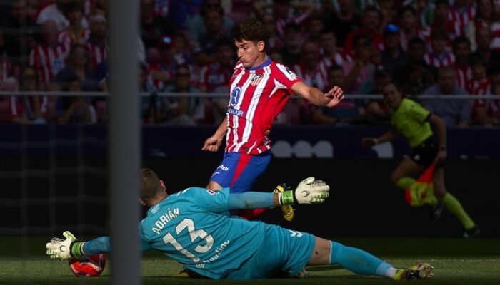 Julian Alvarez Menyelamatkan Atletico Dengan Brace, Real Betis Tumbang 1-4