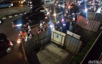 “Gatsu Jaksel Macet karena Proyek Galian di Pinggir Jalan: Warga Desak Penanganan yang Lebih Baik”