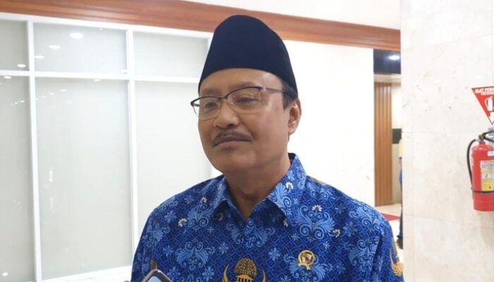 **Gus Ipul: “Bursa Ketum PPP, Tapi Siapa yang Sebenarnya Berkuasa?”**