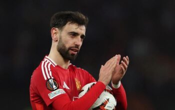 **”Bruno Fernandes ‘Bosan’ Jadi Pemain Terbaik MU, Sentil 3 Nama saat Klaim Gagal”**